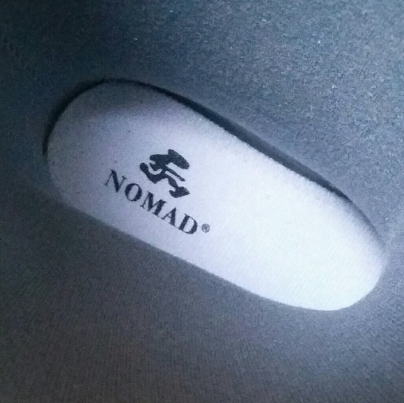 👠 $25 SALE! Nomad Rainboots - Picture 6 of 7